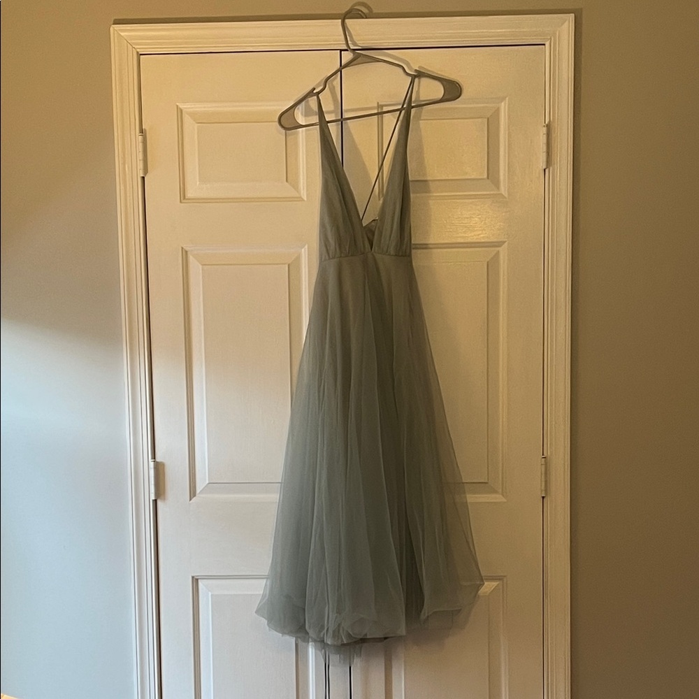 Elegant Green Midi Dress